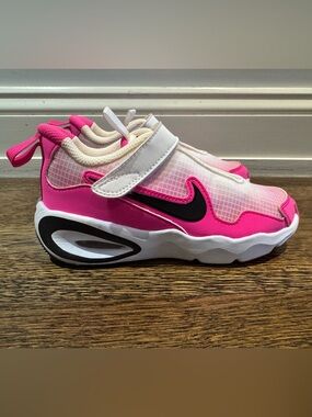 Kids’ Nike Air Max Nova Sneaker